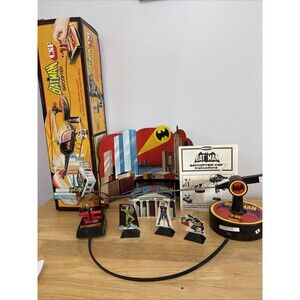 Vintage Remco CSF Batman Batcopter battery operated playset Paper Figures Box